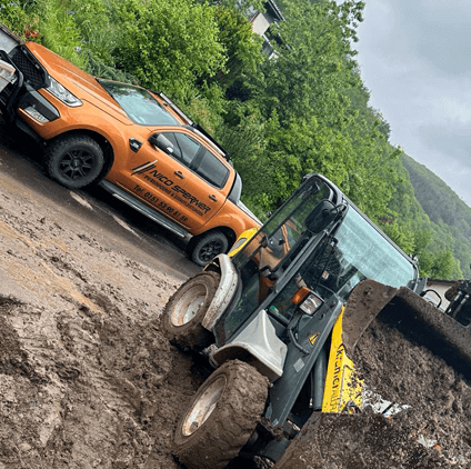 jcb-land-cleaning-work